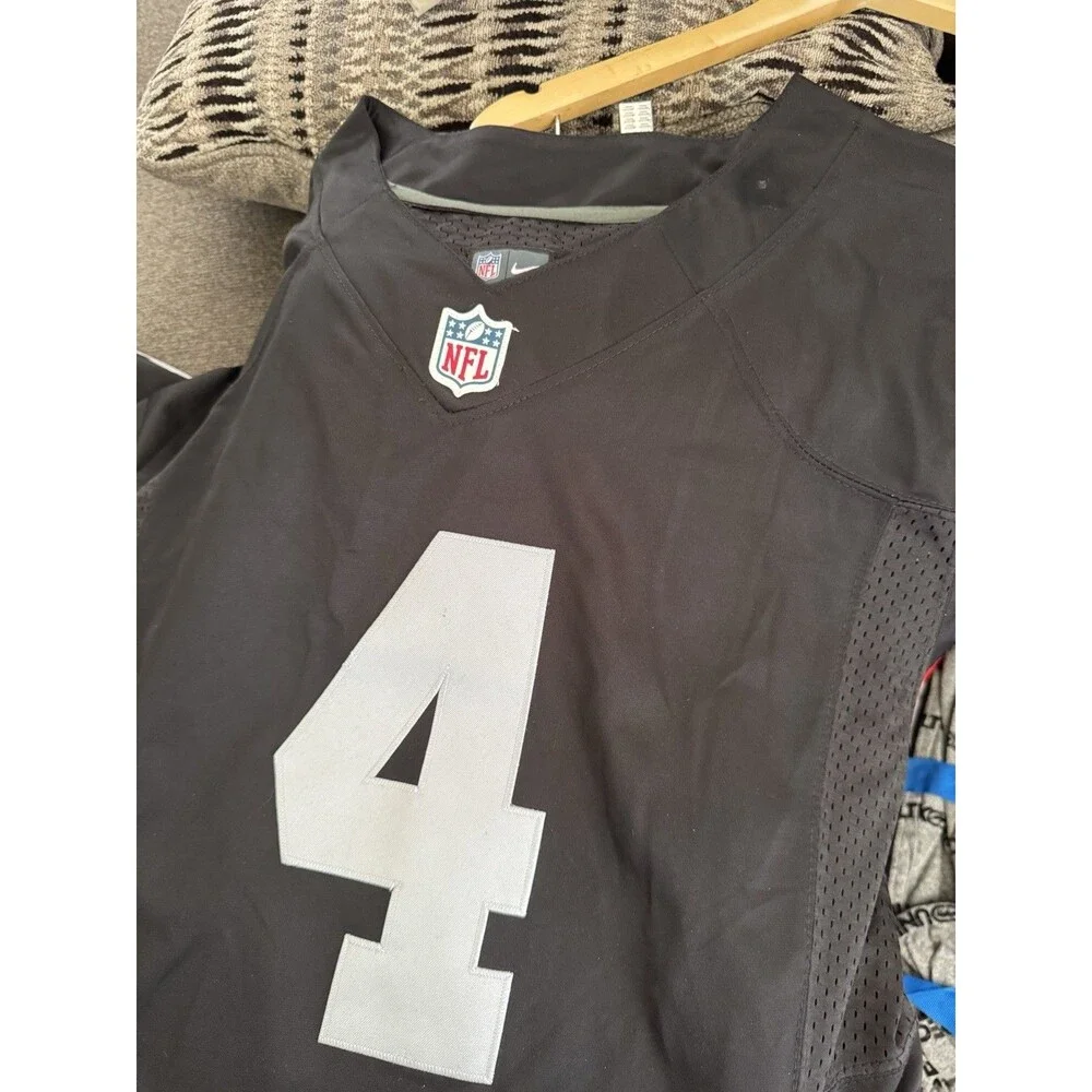 Nike NFL Las Vegas Raiders Derek Carr #4 Jersey Sz 44 (L) (burn Mark on collar)
